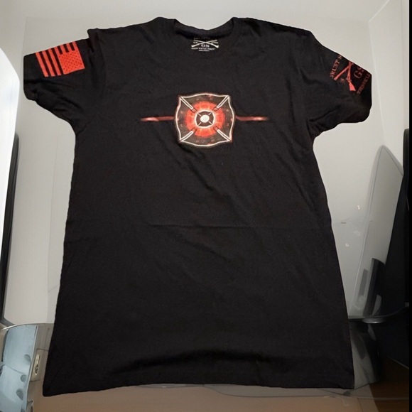 GRUNT STYLE Firefighter T-Shirt “This We’ll Defend” Size Adult M - Picture 1 of 9